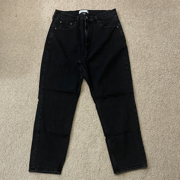 Abercrombie & Fitch Curve Love Ultra High Rise Ankle Straight Jeans Black - Picture 1 of 13